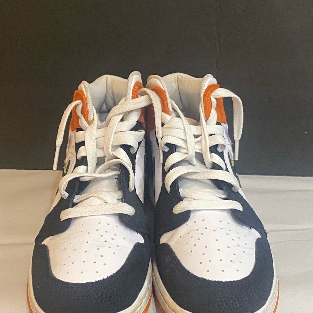Nike Air Jordan 1 Mid (GS) 'Floral' White Black Orange Kids' Sz- 7 - Picture 2 of 7